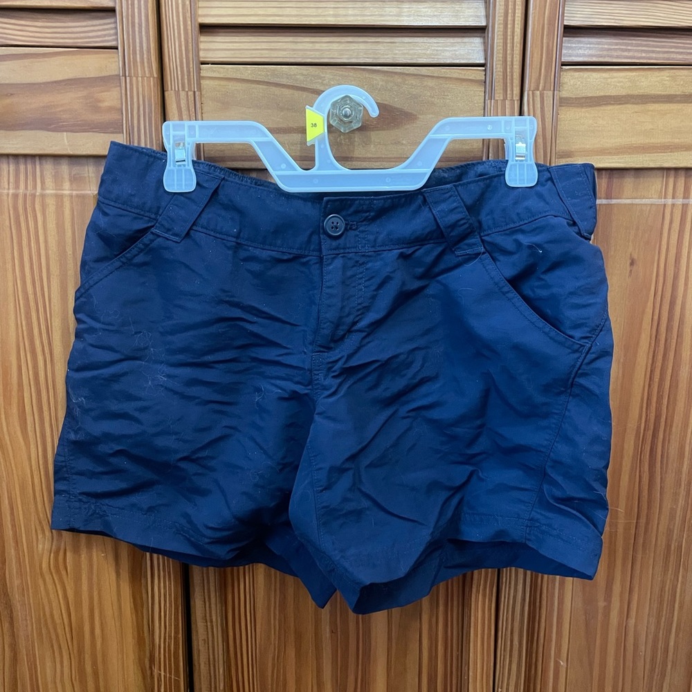 Women’s Medium Columbia PFG Shorts